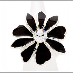 Black Daisy Ring